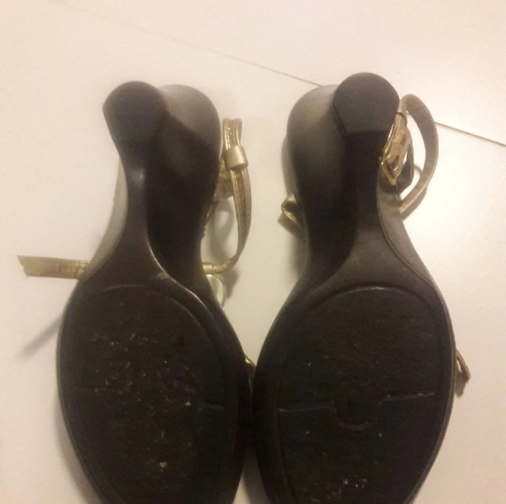 Italian Shoes - Picture 2 of 4
